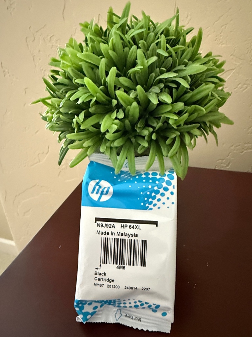 HP64XL Black Ink High-Yield Cartridge (N9J92A/N)